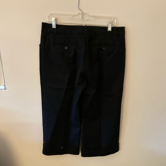 Talula Babaton Aritzia black capri pants sz 10 - Picture 2 of 4